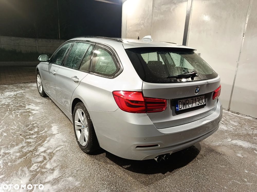 BMW Seria 3 320d Edition Luxury Line Purity - 4