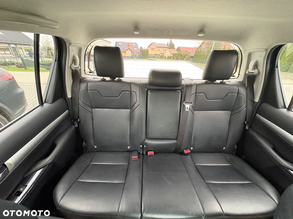 Toyota Hilux 2.8 D-4D Double Cab SR5+ 4x4 - 24