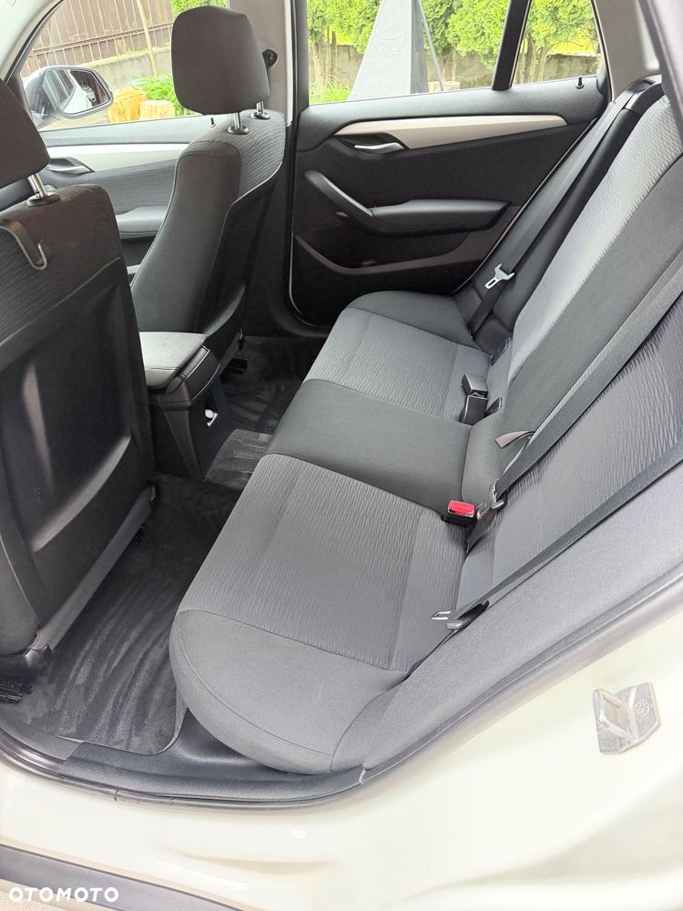 BMW X1 sDrive18d - 15