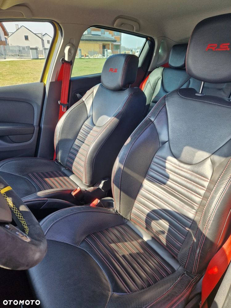 Renault Clio TCe 220 EDC R.S Trophy - 23