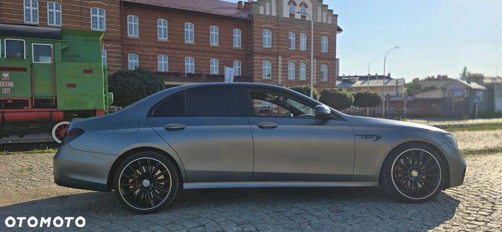 Mercedes-Benz Klasa E 43 AMG 4-Matic - 4