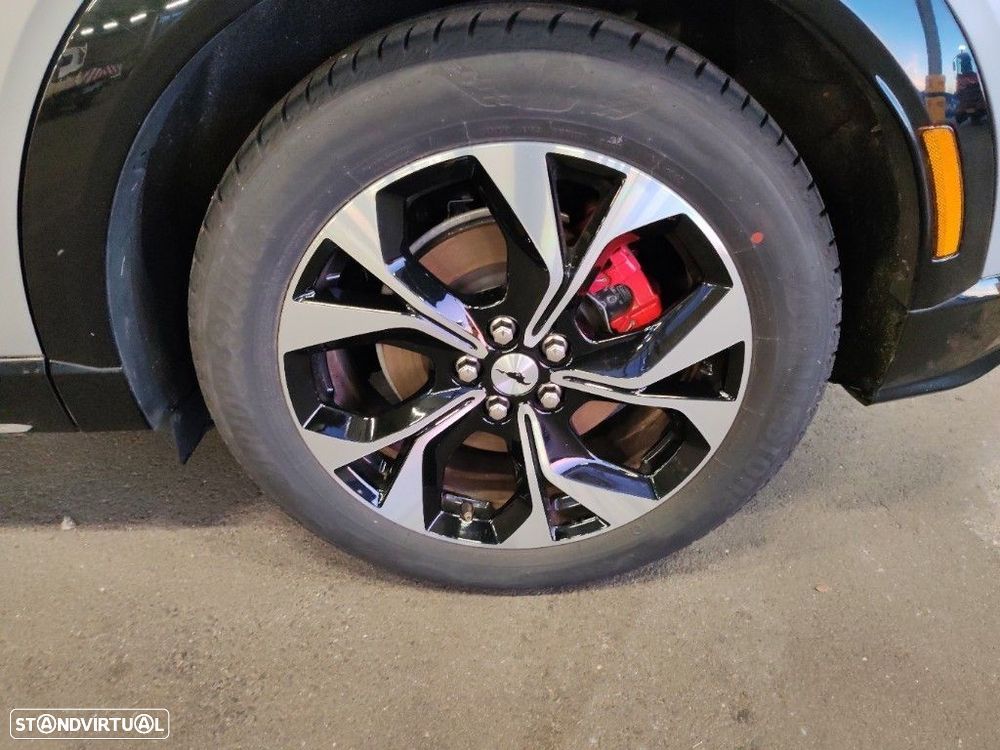 Ford Mustang Mach-E 75.7 kWh Premium AWD - 7