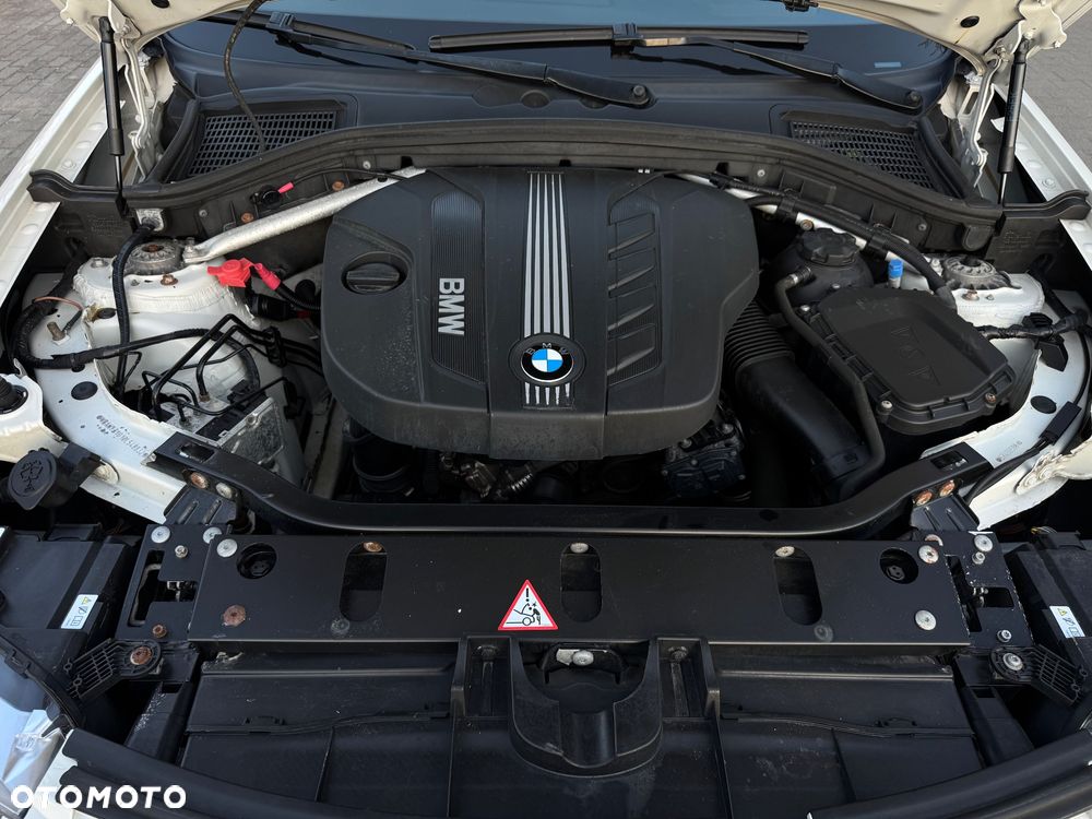 BMW X3 xDrive20d - 38