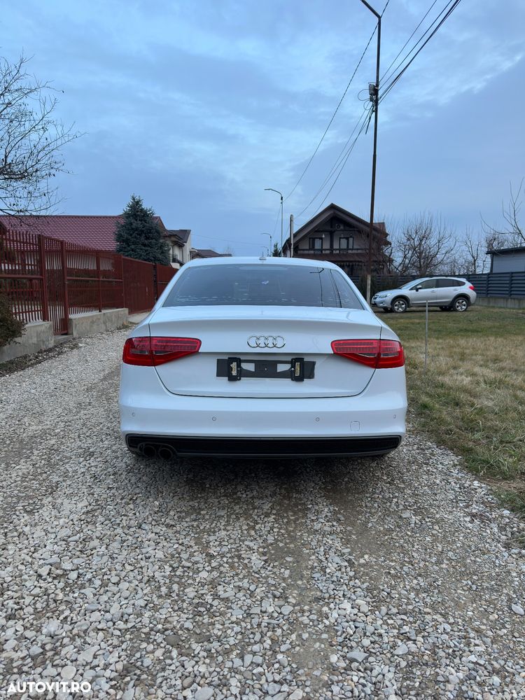 Audi A4 1.8 TFSI Multitronic S line Sportpaket - 8