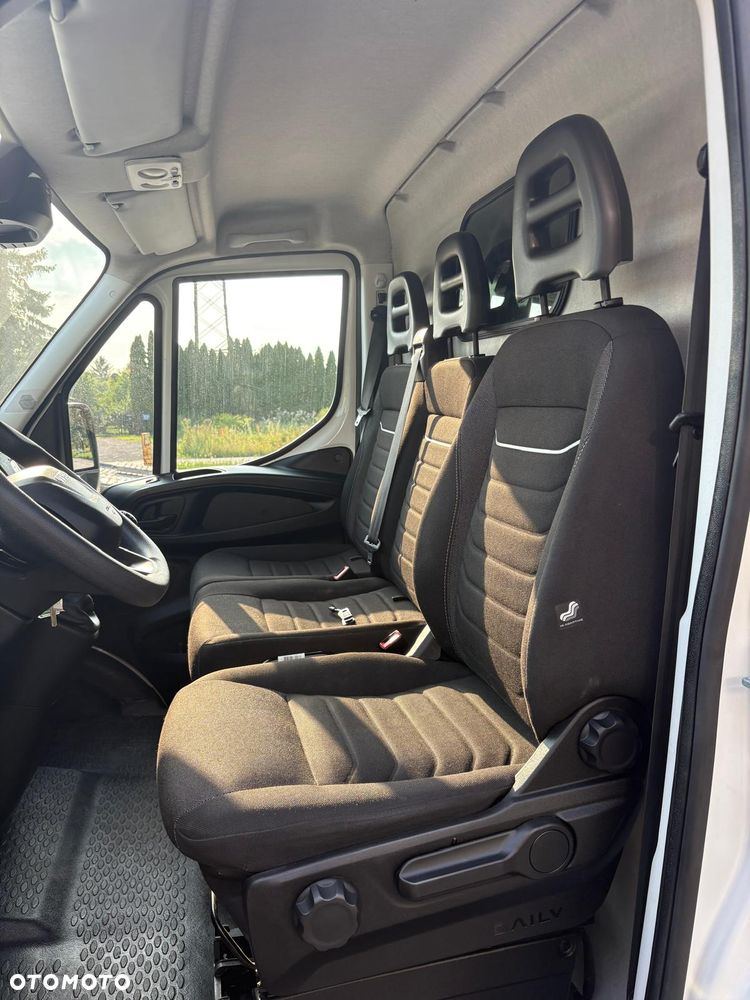 Iveco Daily 35S16, L3H2, Niski przebieg, Bardzo zadbany - 17