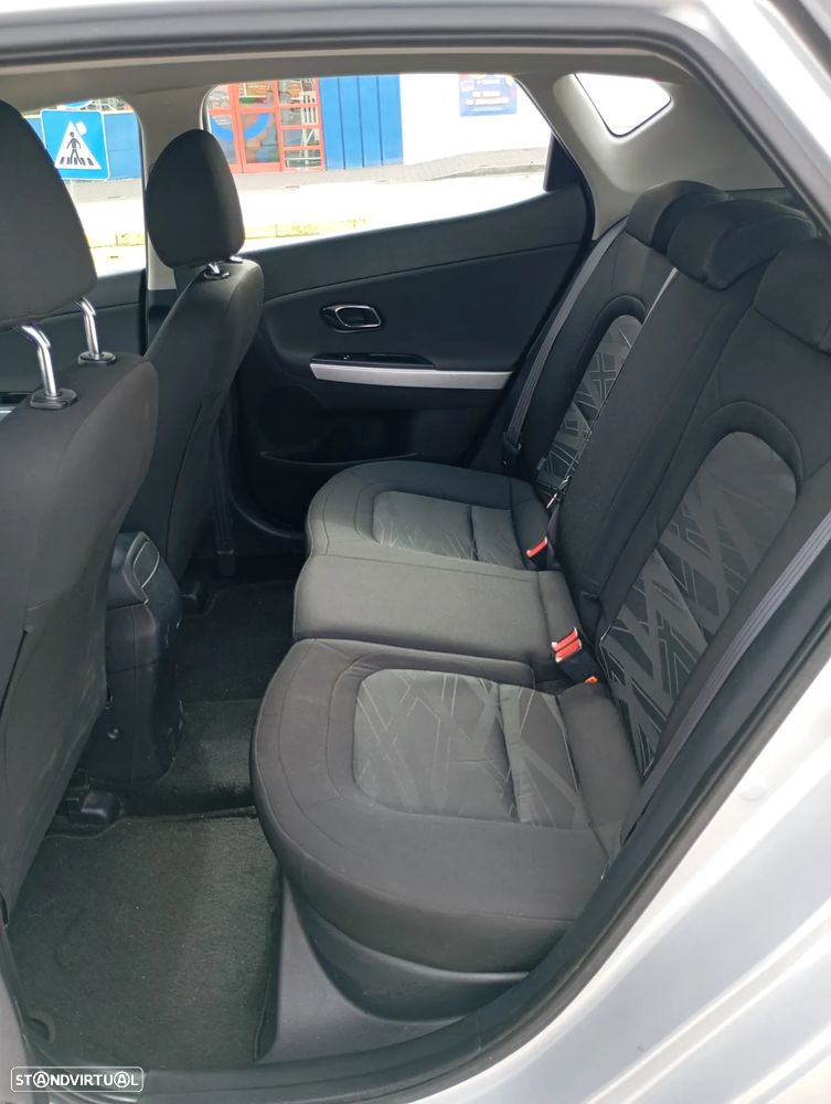 Kia Ceed 1.6 CRDi Nav Line - 10