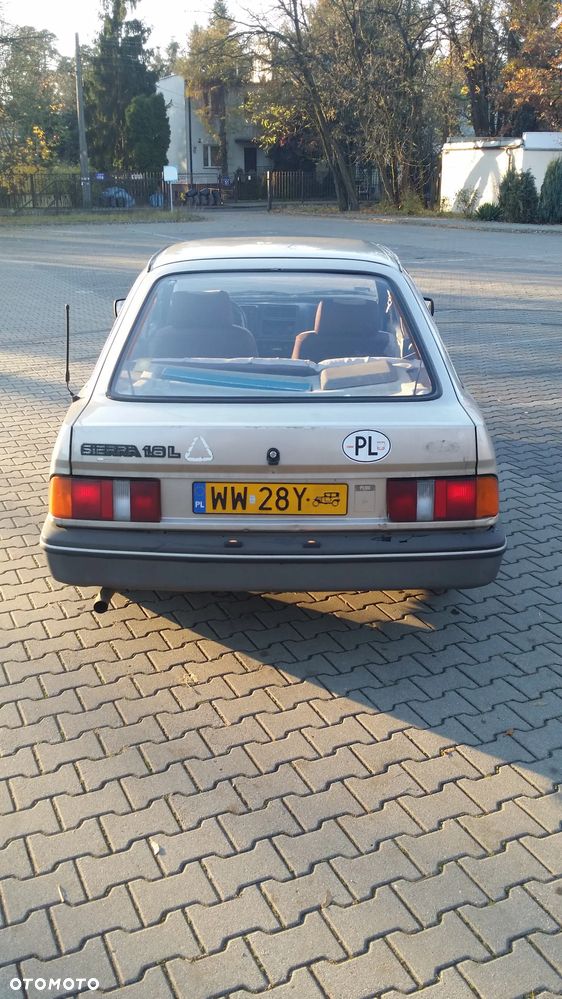 Ford Sierra 1.6 LX - 13