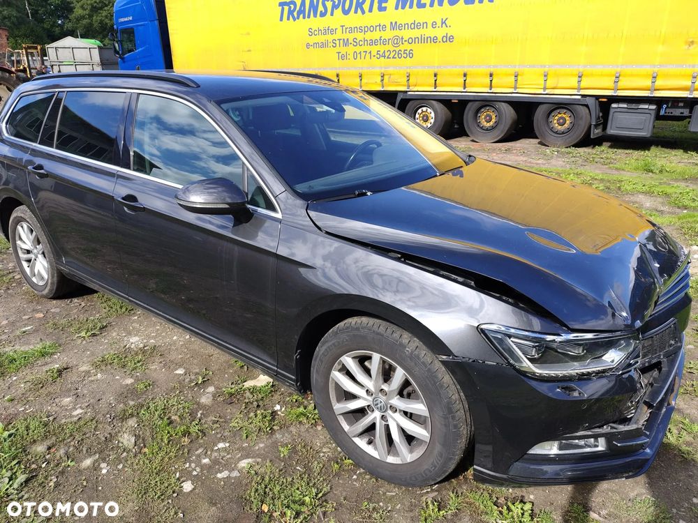 Volkswagen Passat 2.0 TDI SCR DSG Comfortline - 11