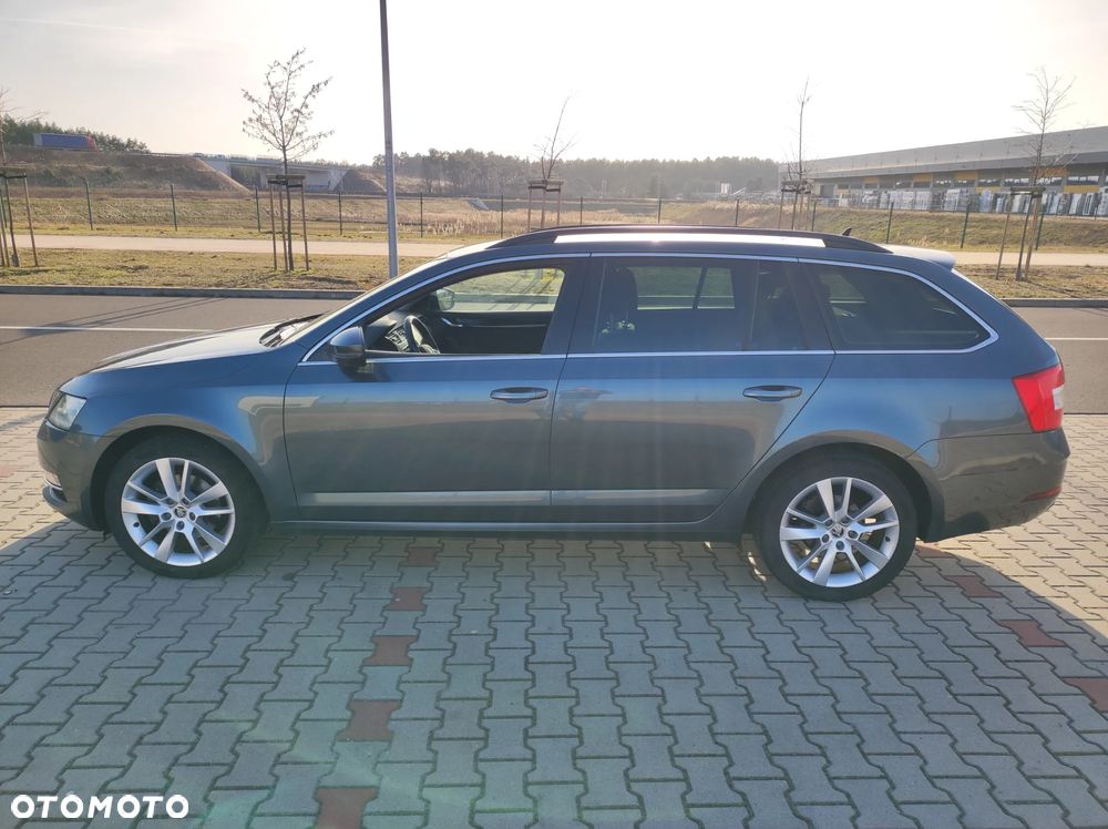 Skoda Octavia 2.0 TDI Style - 8