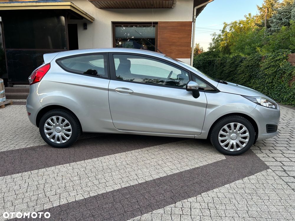 Ford Fiesta - 24