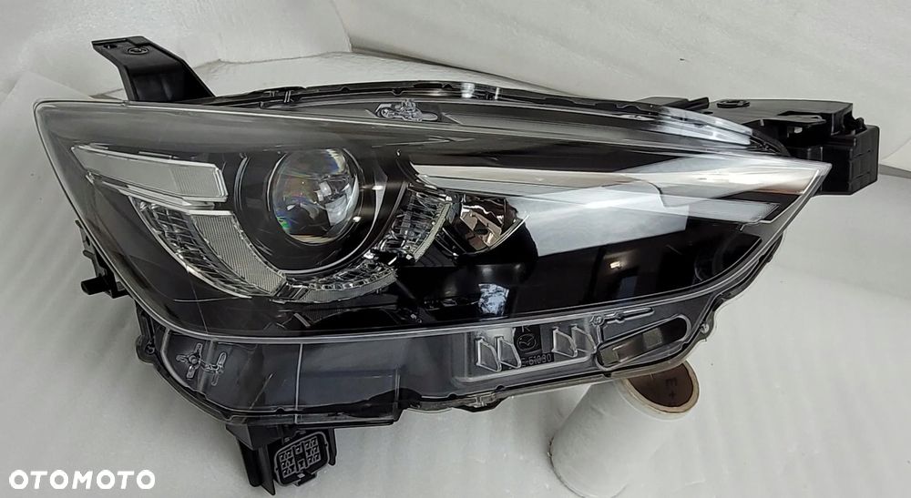 LAMPA PRAWA PRZEDNIA MAZDA CX-3 2015- FULL LED 10PIN D10E-51030 - 4