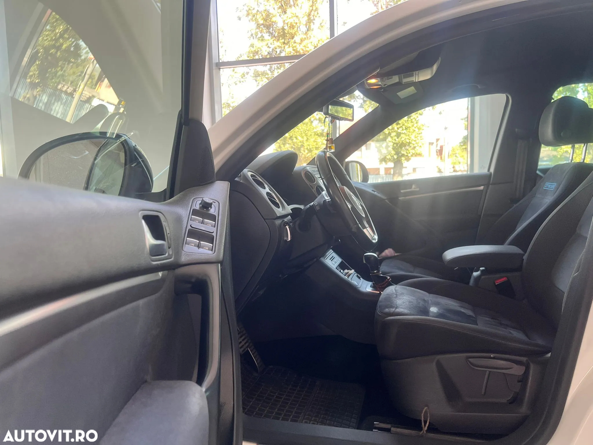 Volkswagen Tiguan - 7