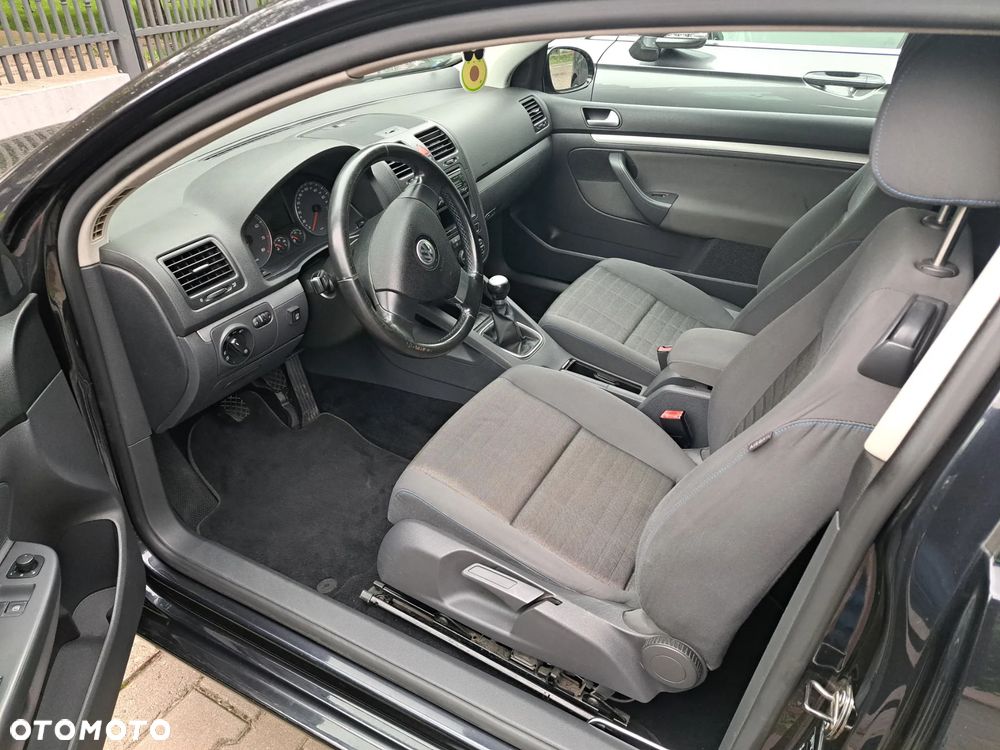 Volkswagen Golf - 13