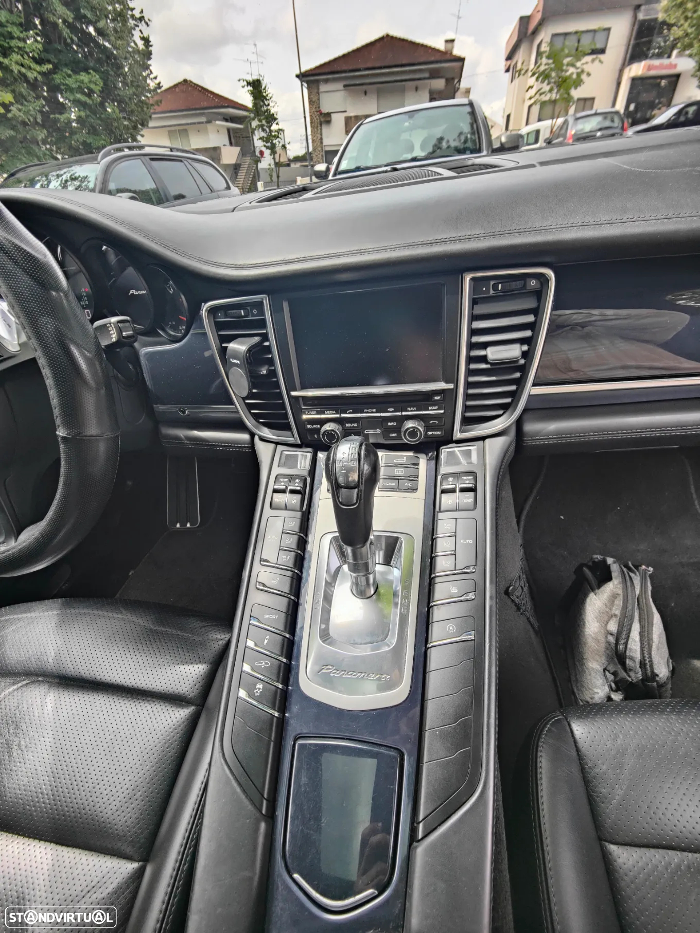 Porsche Panamera Standard - 23