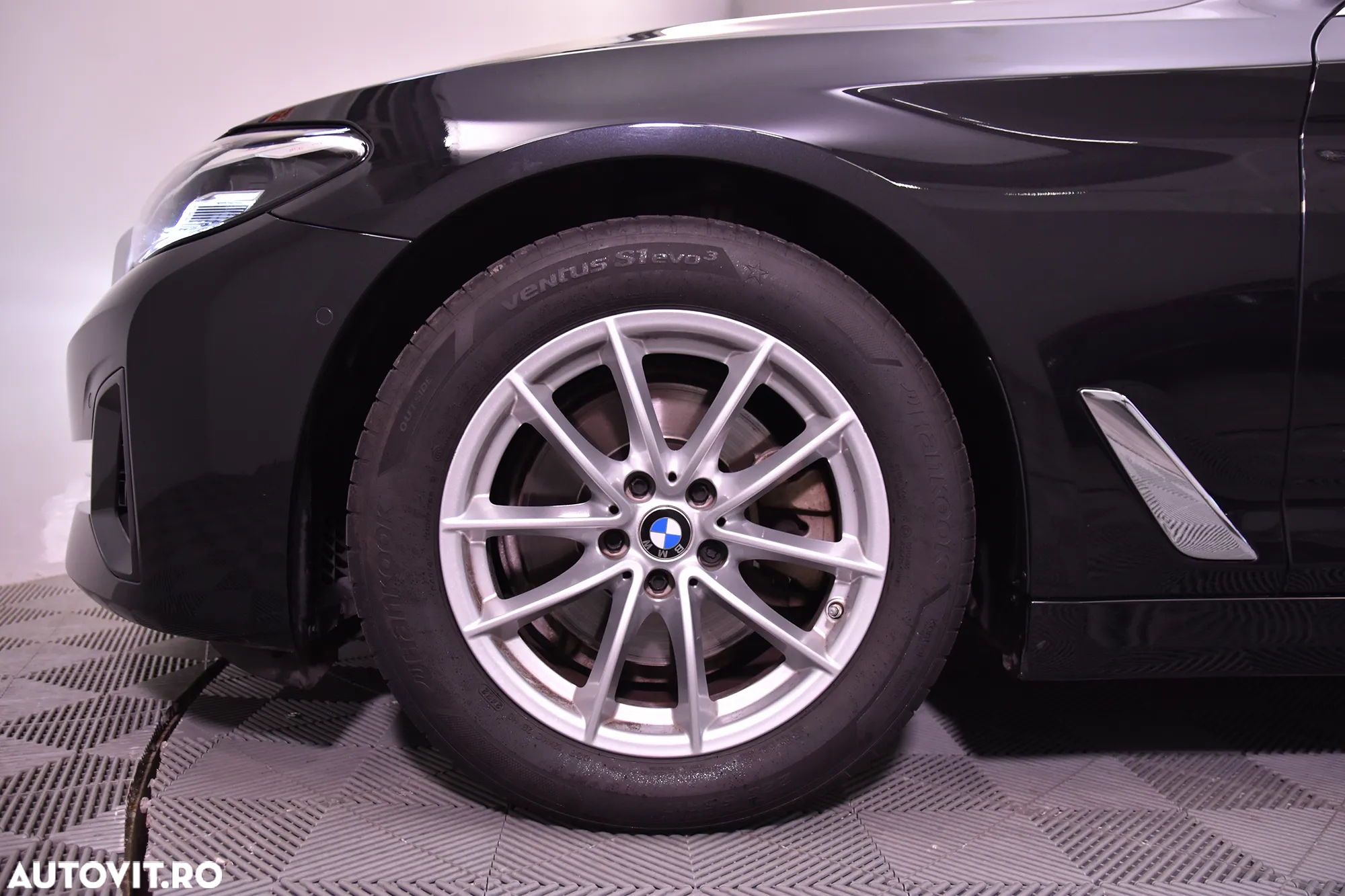 BMW Seria 5 520d Aut. - 13