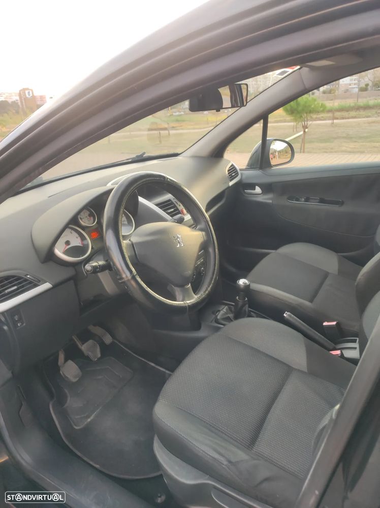 Peugeot 207 SW 1.4 Premium - 15