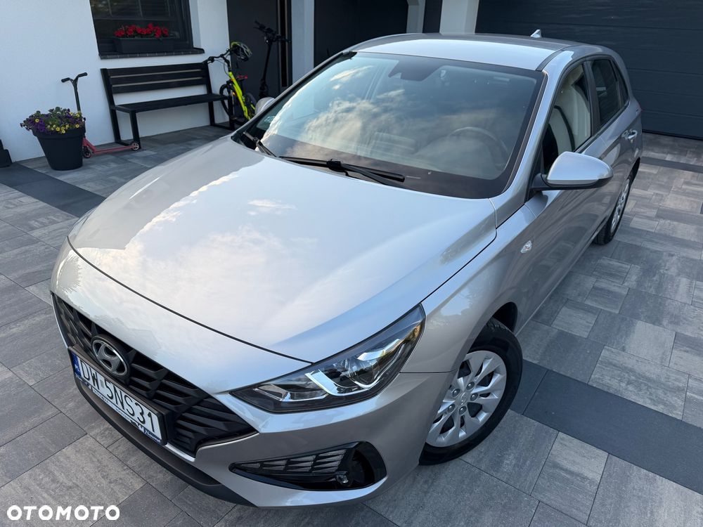Hyundai i30 1.5 DPI Classic + - 9