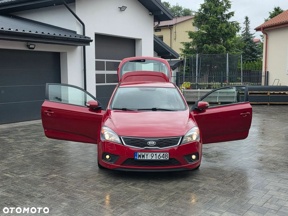 Kia ProCeed - 22