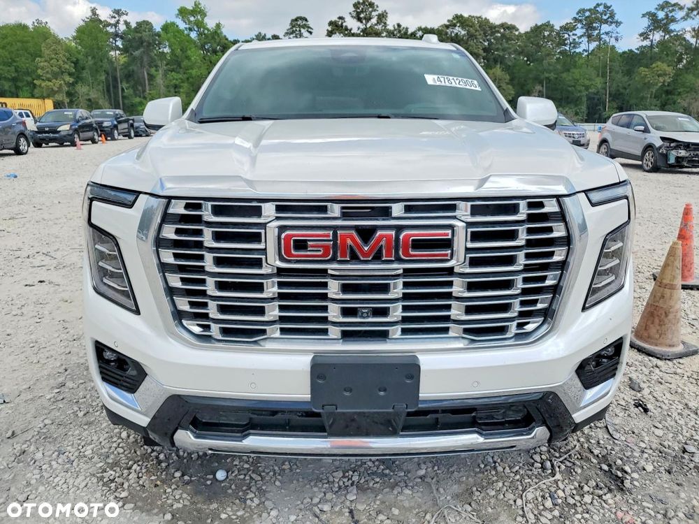 GMC Yukon - 6