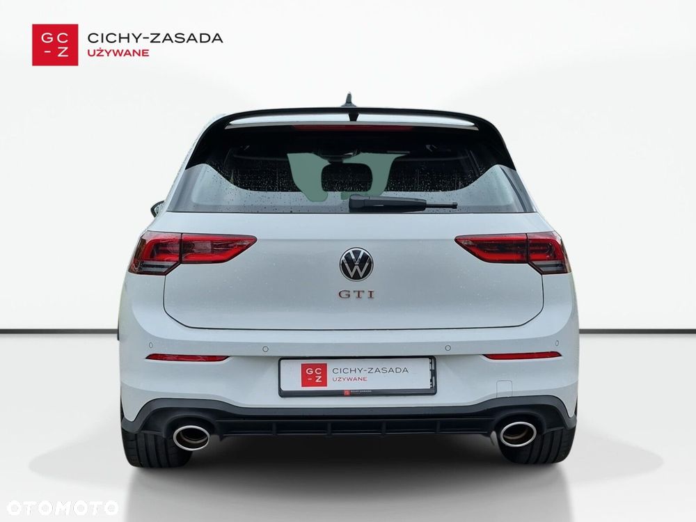 Volkswagen Golf - 4