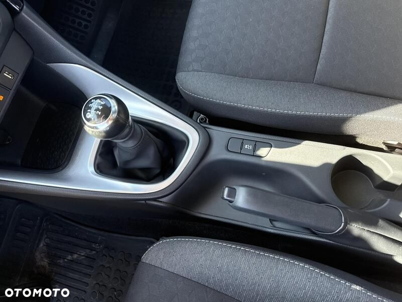 Toyota Yaris - 17