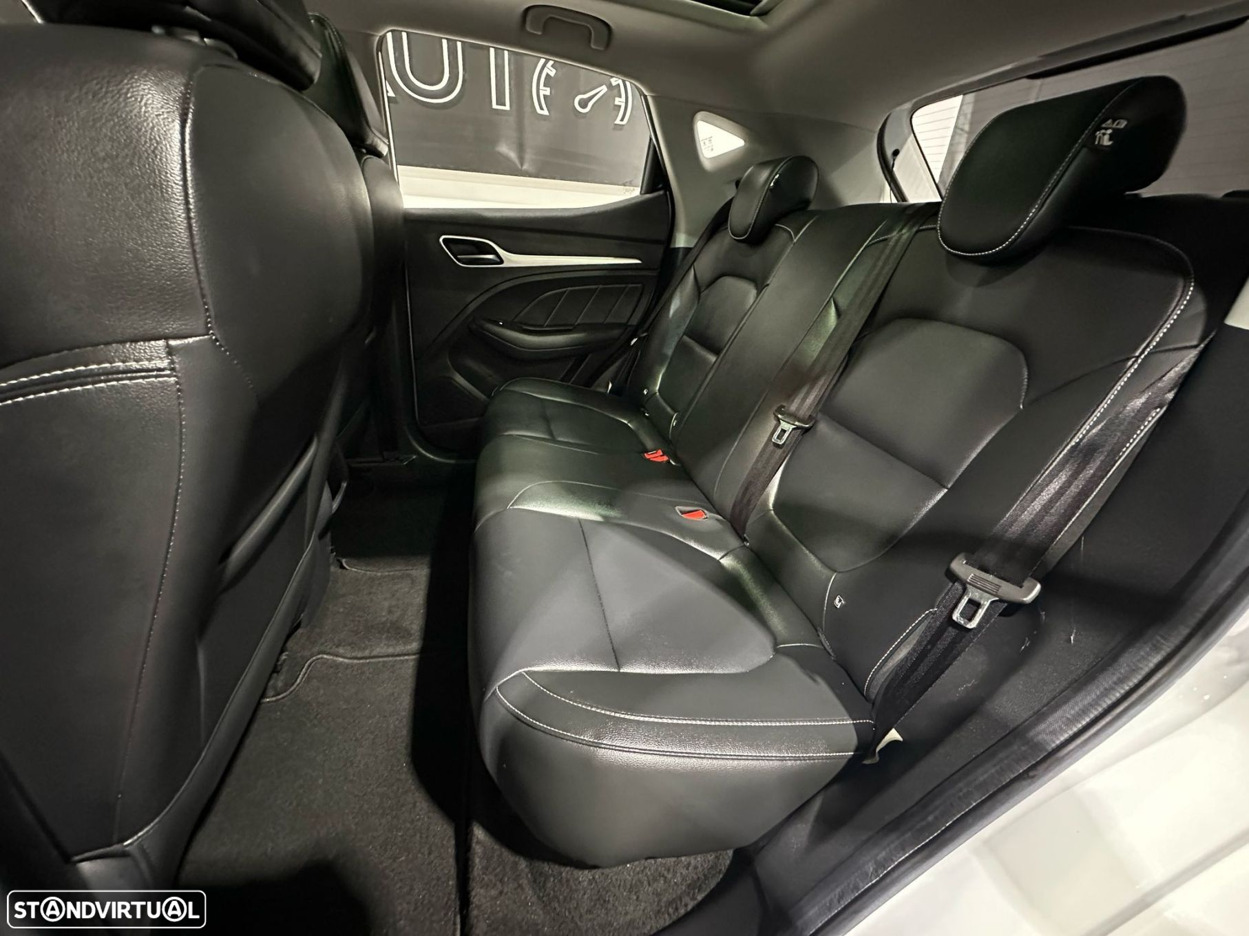 MG ZS EV 44.5 kWh Luxury - 7