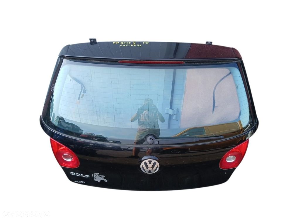KLAPA TYLNA SZYBA LC9Z VW GOLF V 3D KLAPA TYLNA SZYBA GOLF V 3D - 1