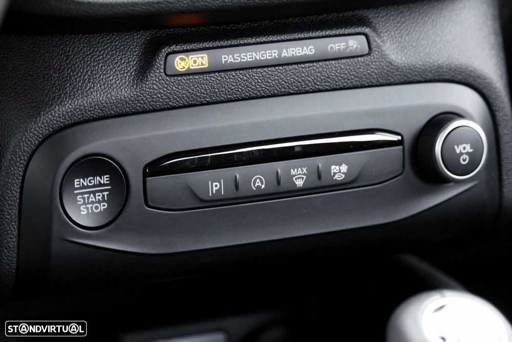 Ford Focus 1.0 EcoBoost MHEV Active X - 27