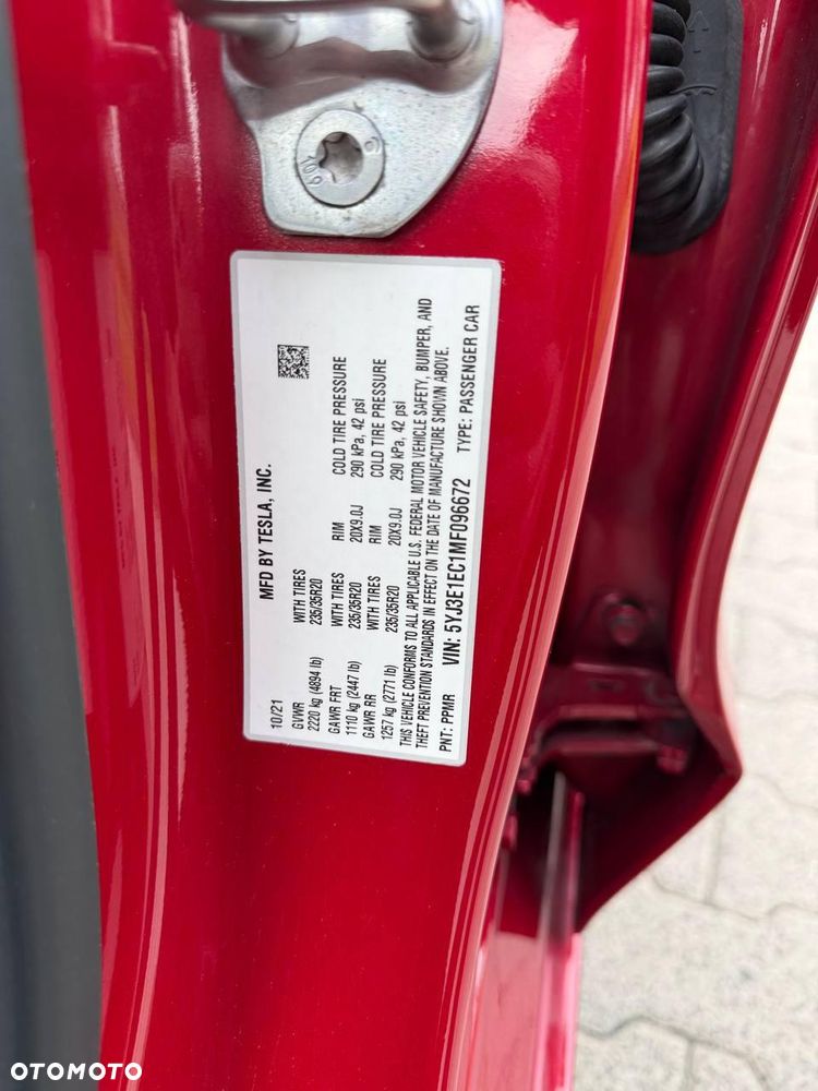 Tesla Model 3 - 17