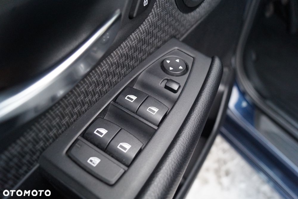 BMW Seria 2 218i Advantage - 15