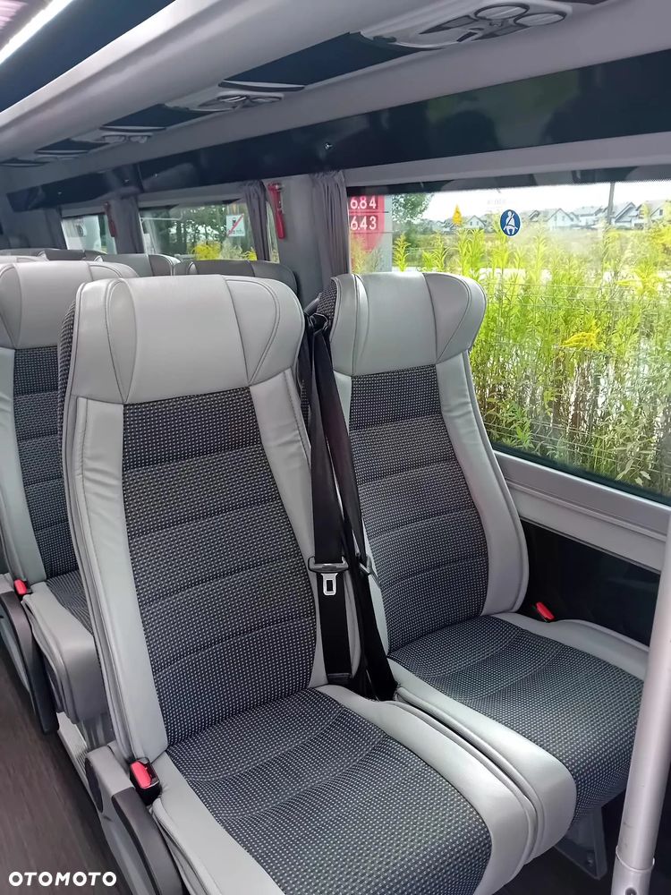 Mercedes-Benz 519 CDI - 8