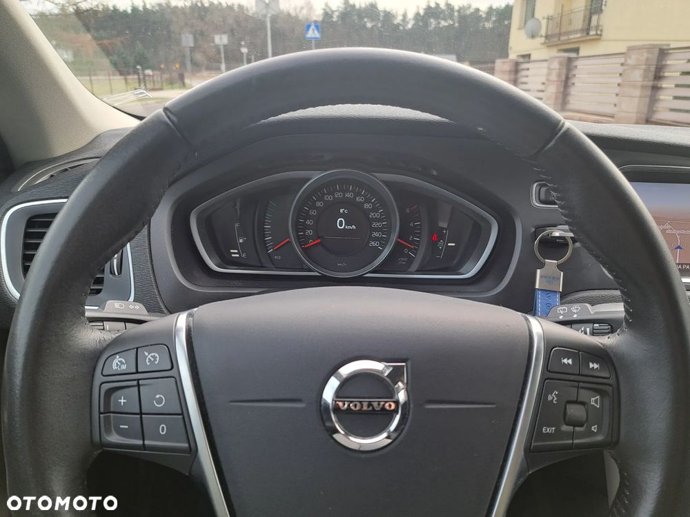 Volvo V40 D2 Momentum - 18