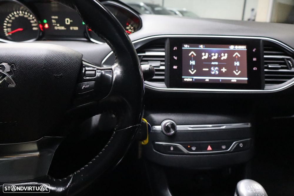 Peugeot 308 SW BlueHDi 130 Active Pack - 22