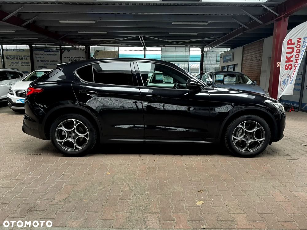 Alfa Romeo Stelvio 2.0 Turbo Sprint Q4 - 8