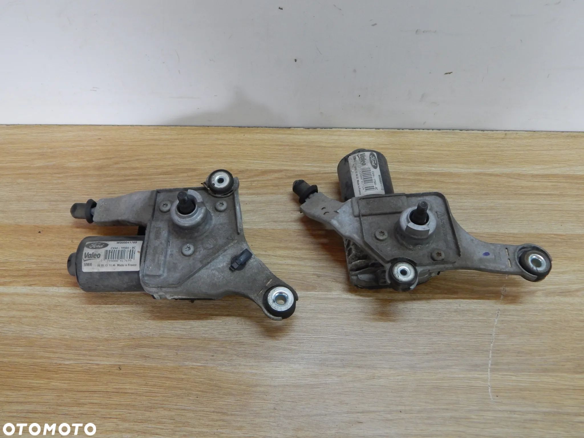 Mechanizm silniczek wycieraczki prawy przód Ford KUGA Mk2 Escape 13-19  Łuków części - 1