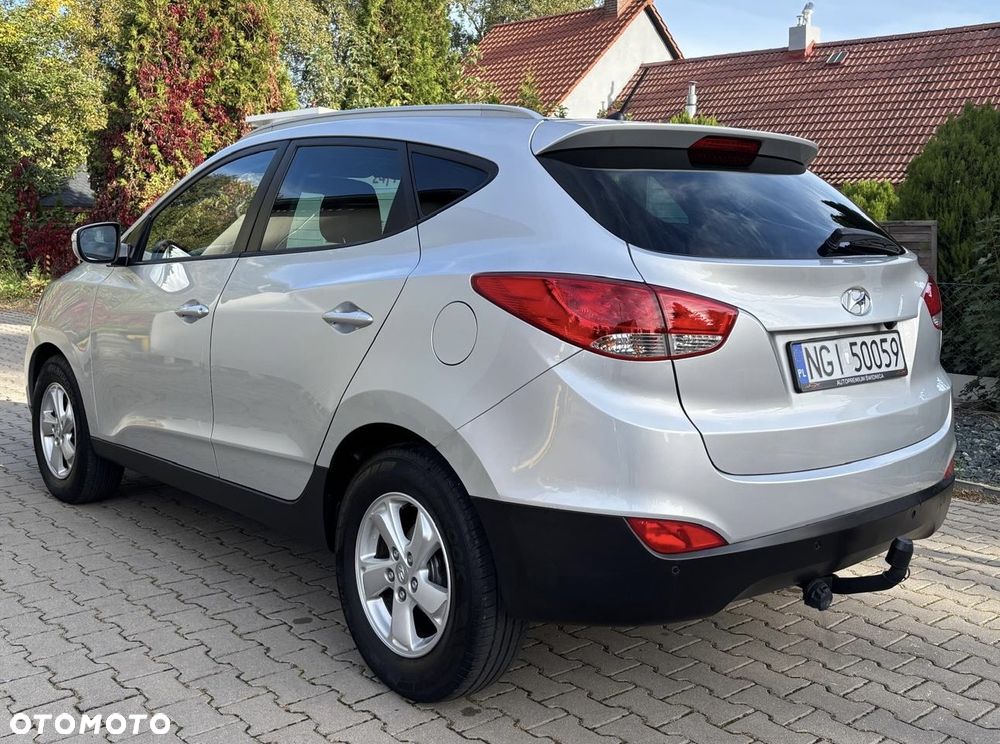 Hyundai ix35 1.7 CRDi 2WD UEFA EURO 2012 Edition - 3