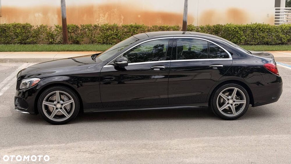 Mercedes-Benz Klasa C 300 7G-TRONIC AMG Line - 7