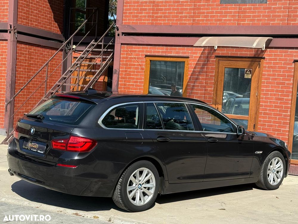 BMW Seria 5 520d - 33