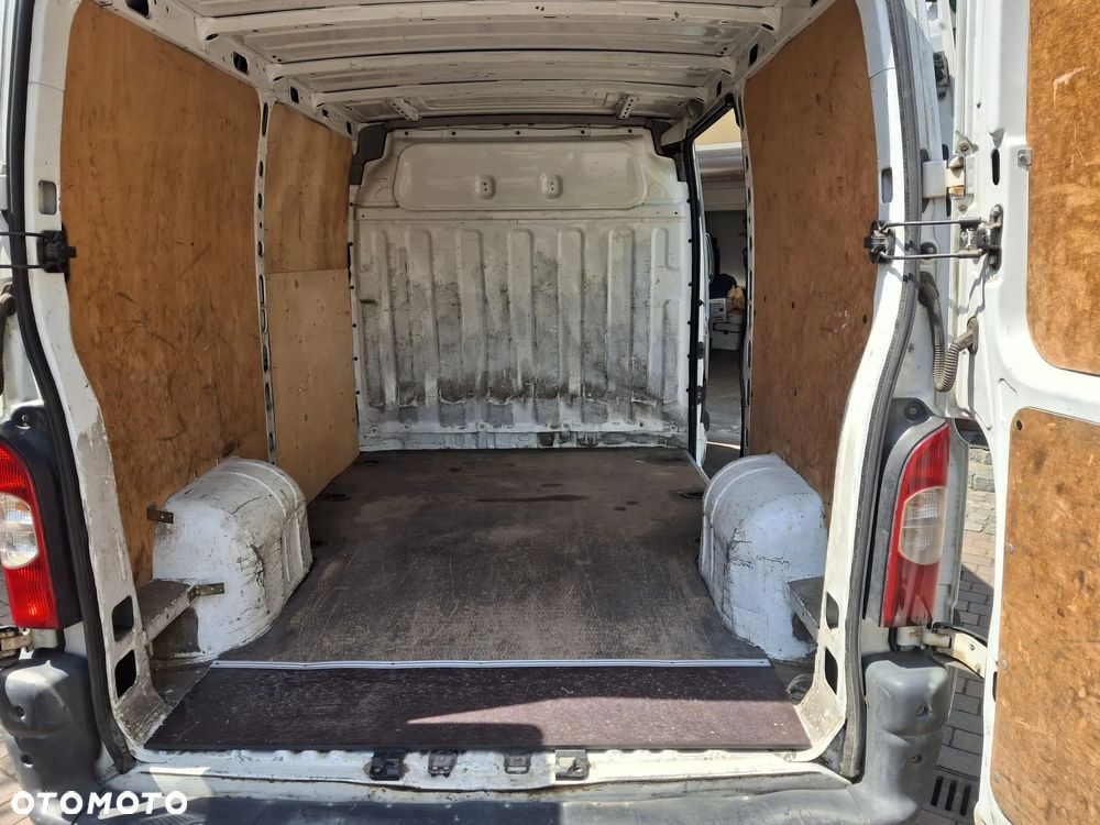 Renault Master - 11
