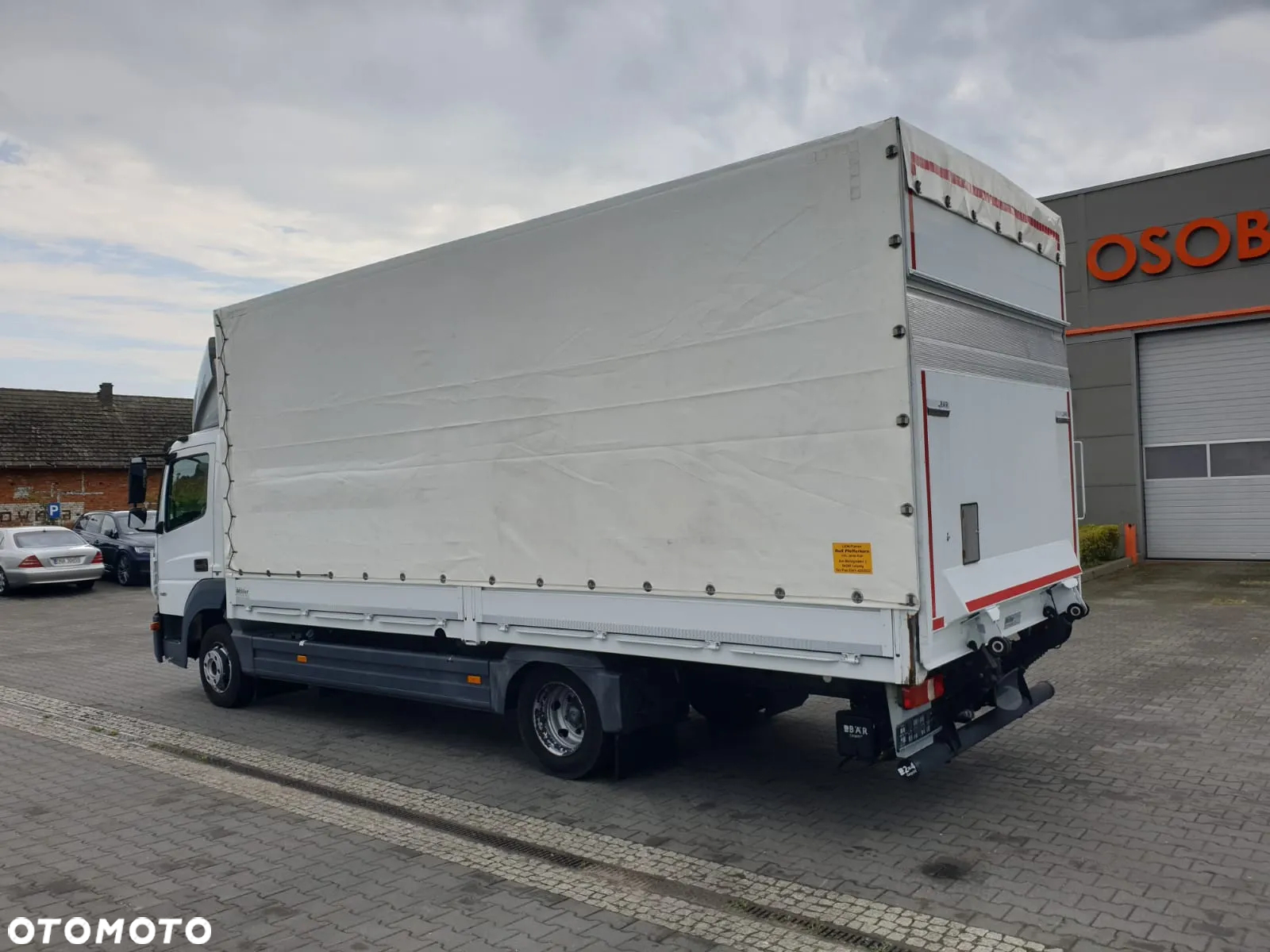 Mercedes-Benz ATEGO 818 L PLANDEKA + WINDA 3 FOTELE KLIMA PODUSZKI - 12