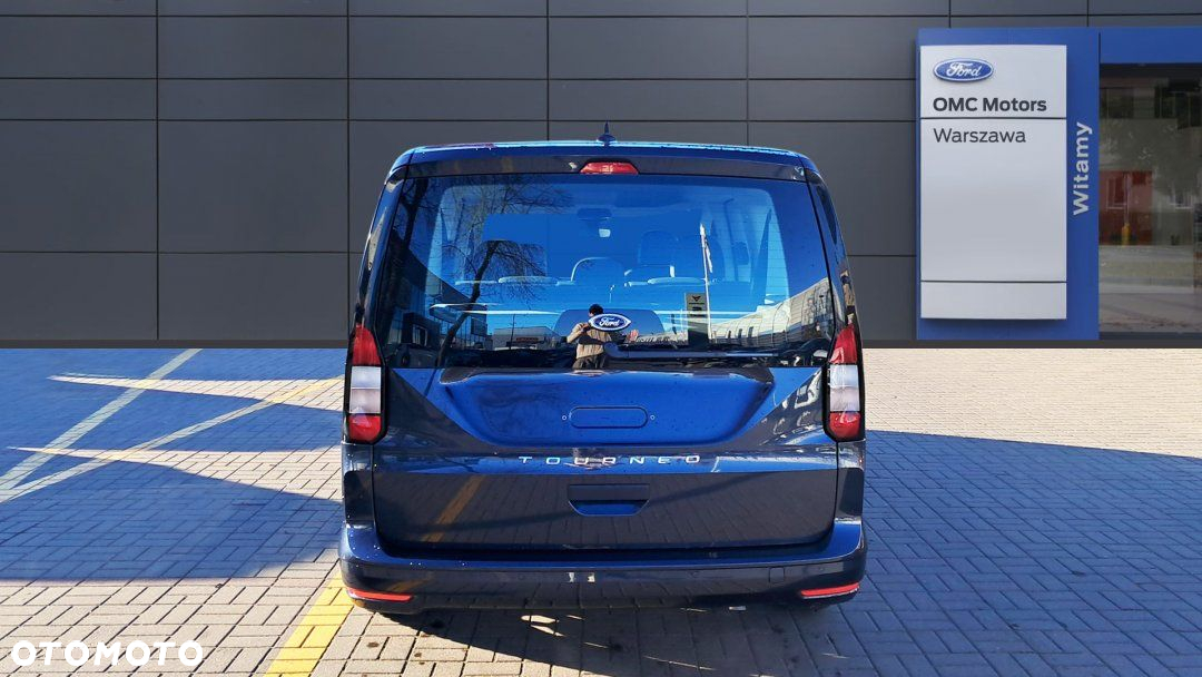 Ford Tourneo Connect - 4