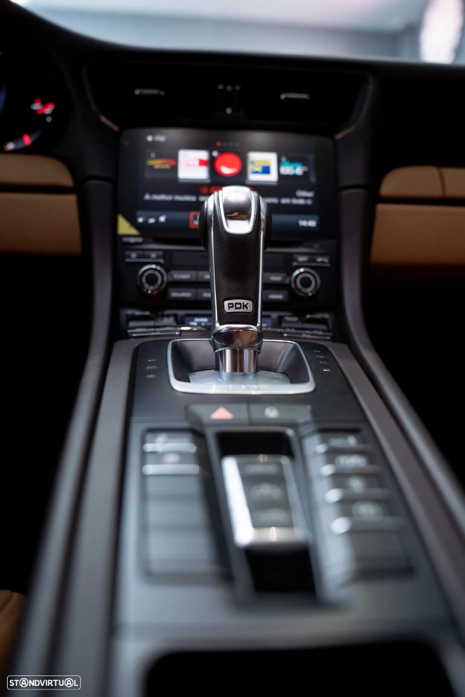 Porsche 911 (991) Carrera 4 S PDK - 26