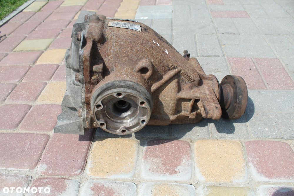 DYFERENCJAŁ DYFER TYL BMW E61 3.0D 2,56 7542512 - 4