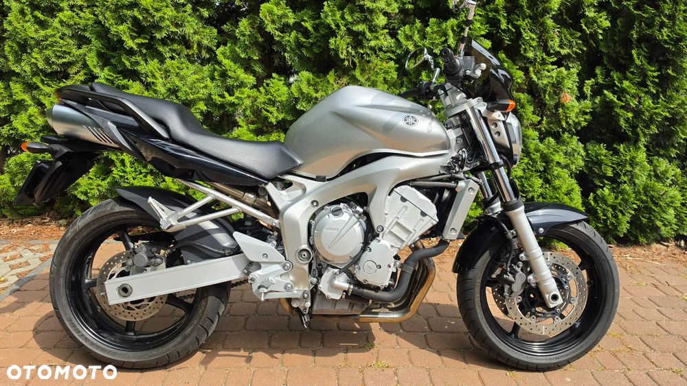 Yamaha FZ6 - 7