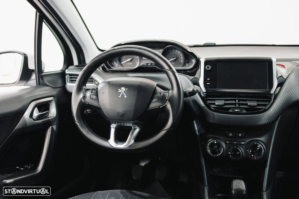 Peugeot 2008 1.6 BlueHDi Style - 11