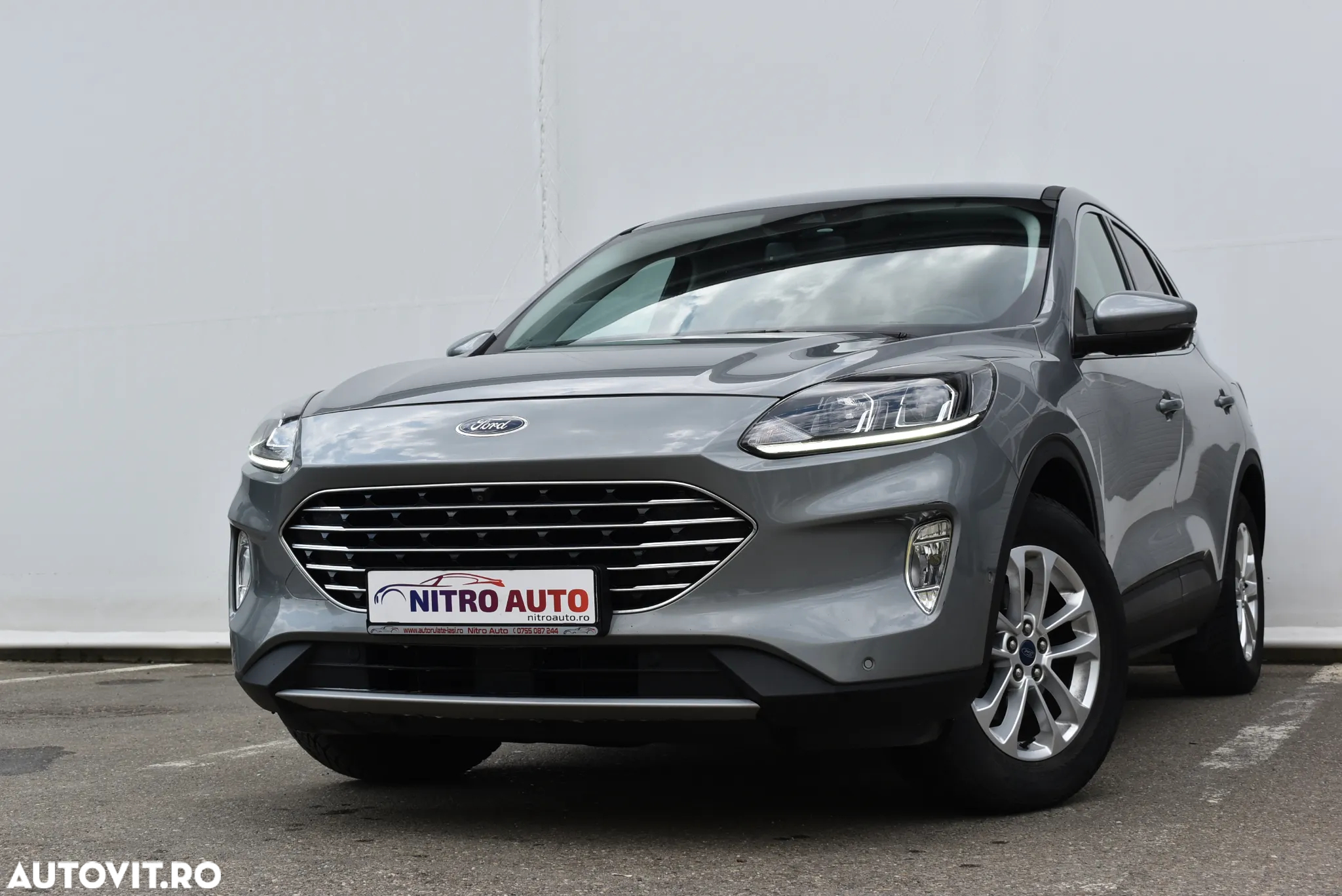 Ford Kuga - 2