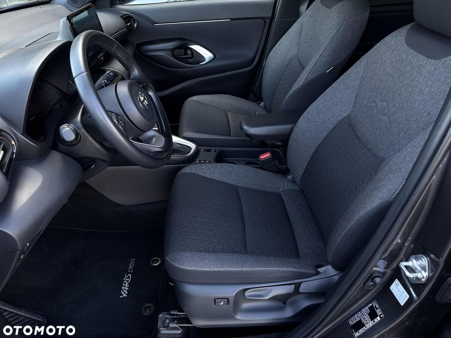 Toyota Yaris Cross - 12