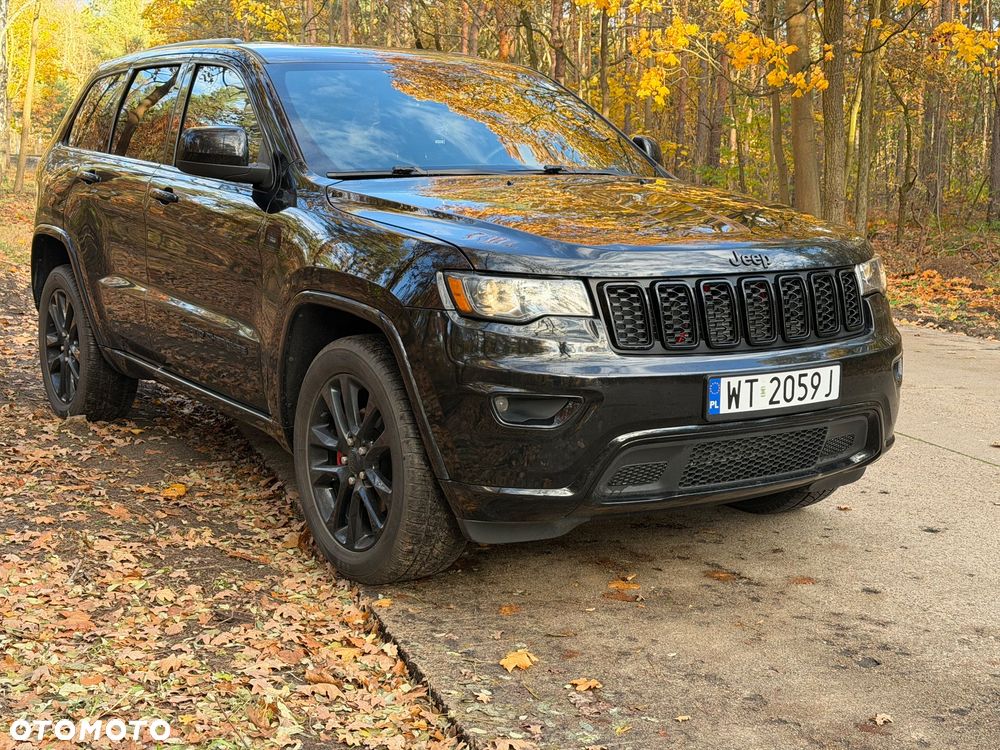 Jeep Grand Cherokee - 11