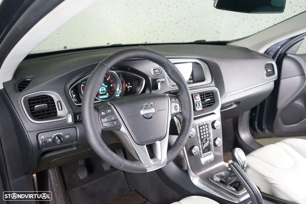 Volvo V40 - 15