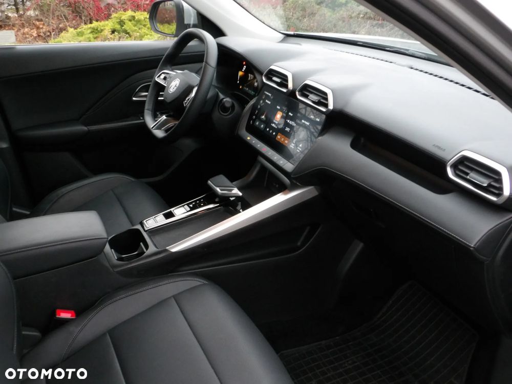 MG ZS 1.5 HEV+ Exclusive - 16